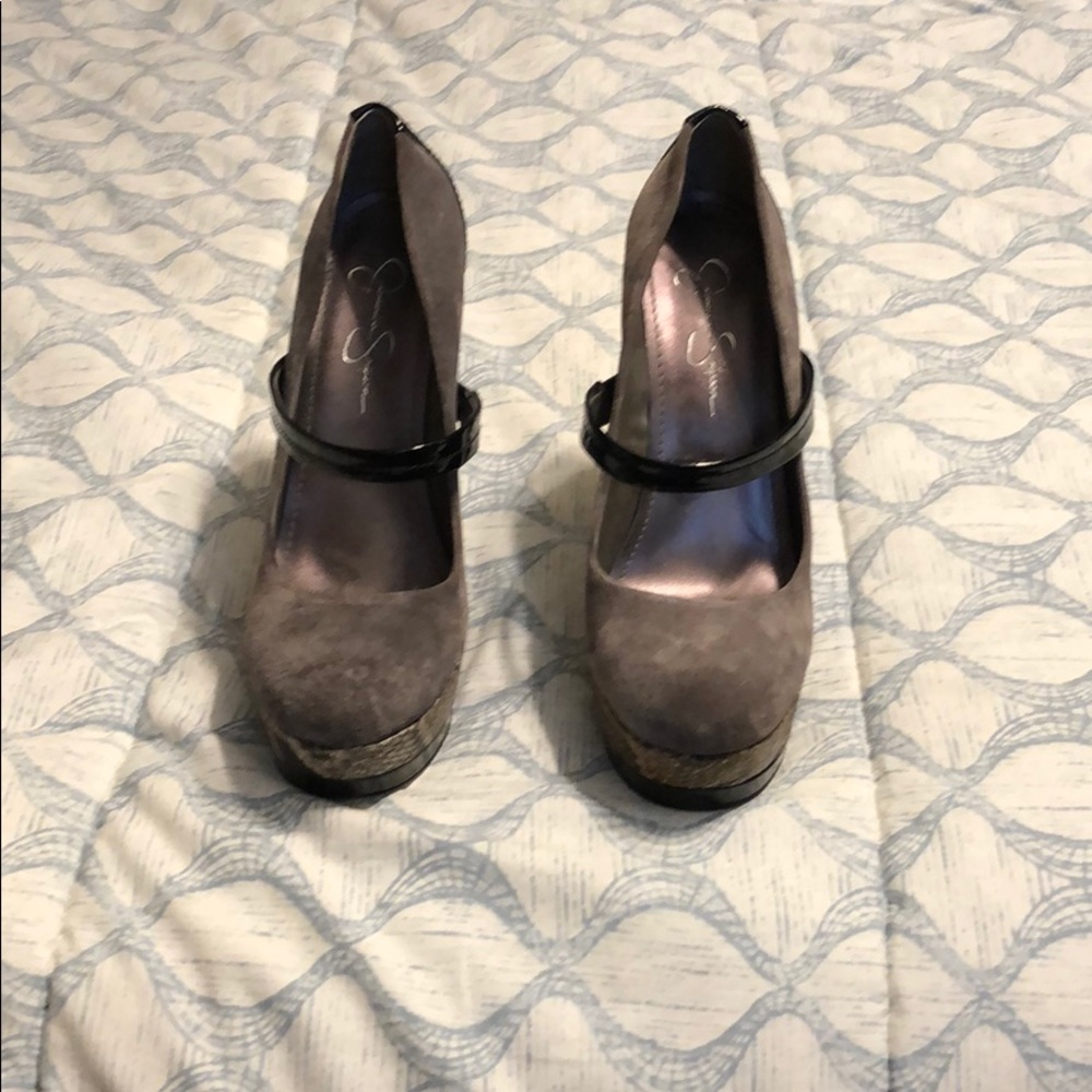 Jessica Simpson high heels platform